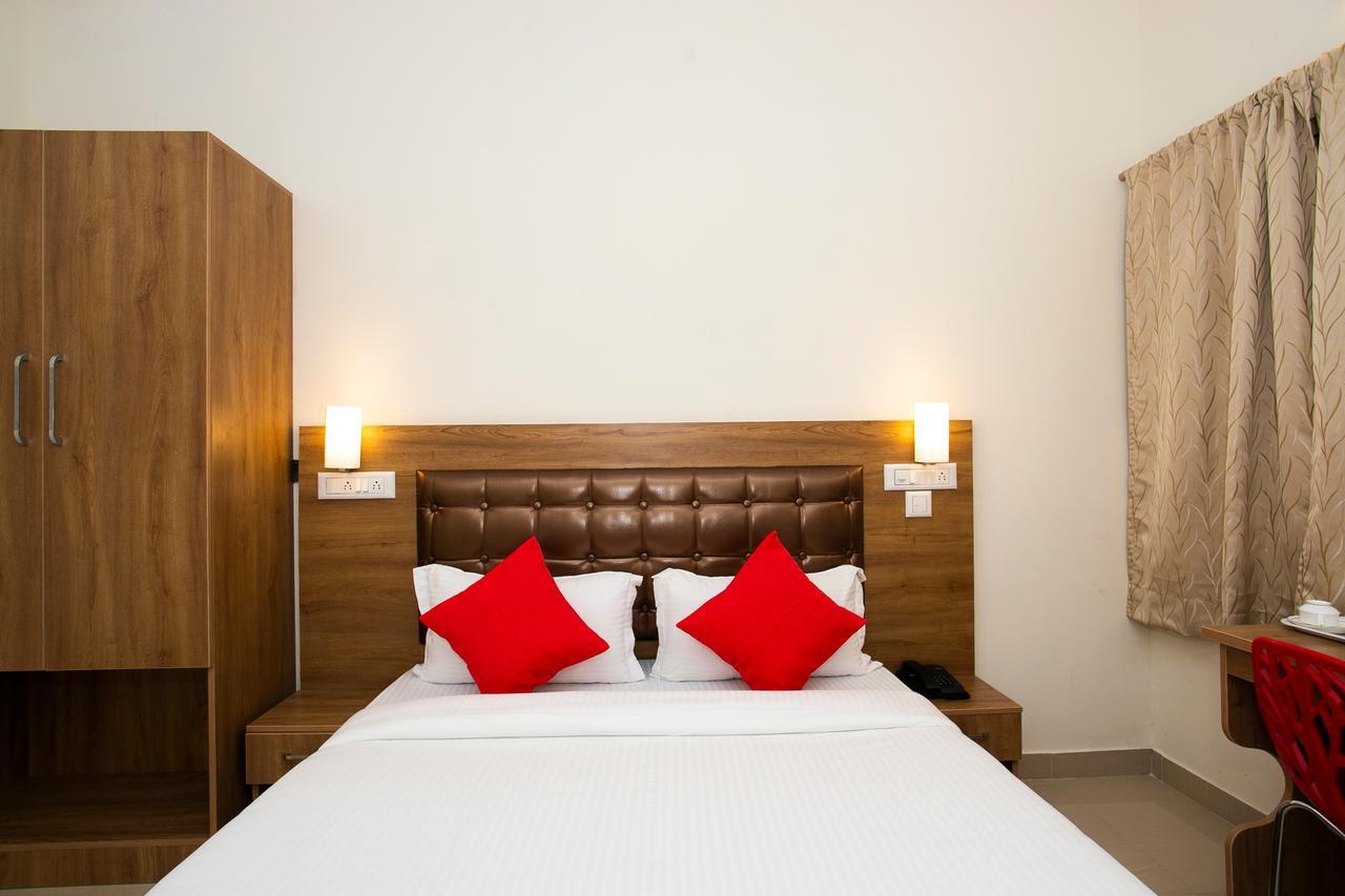 Hotel Prasad Residency Bangalore Exterior photo